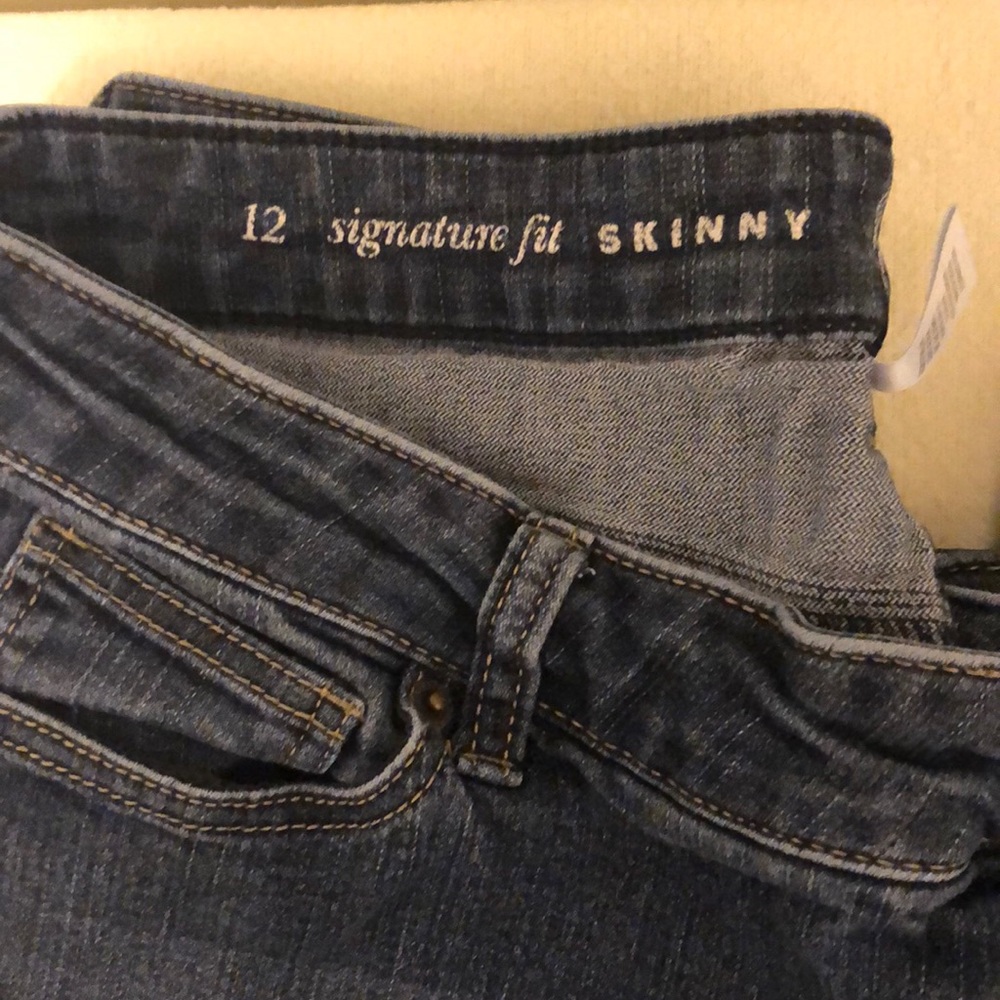 Dress Barn. Ladies jeans